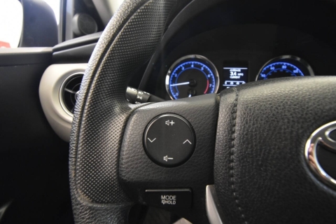 2017 Toyota Corolla LE 4dr Sedan