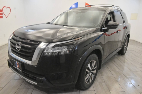 2024 Nissan Pathfinder SL AWD 4dr SUV, Negro, Mileage: 66,103