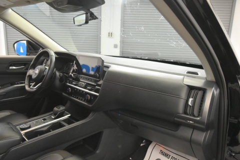 2024 Nissan Pathfinder SL AWD 4dr SUV