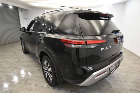 2024 Nissan Pathfinder SL AWD 4dr SUV