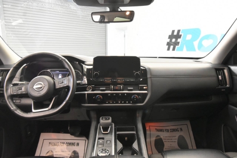 2024 Nissan Pathfinder SL AWD 4dr SUV
