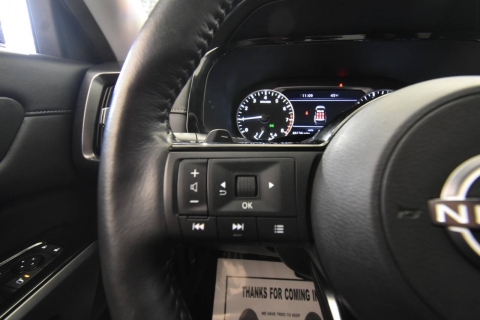 2024 Nissan Pathfinder SL AWD 4dr SUV