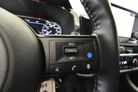 2024 Nissan Pathfinder SL AWD 4dr SUV