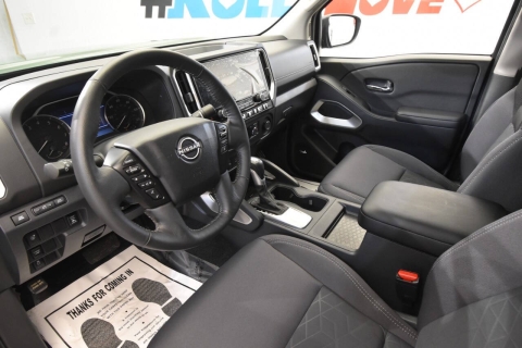 2025 Nissan Frontier SV 4x2 4dr Crew Cab 5 ft. SB