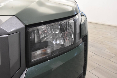 2025 Nissan Frontier SV 4x2 4dr Crew Cab 5 ft. SB