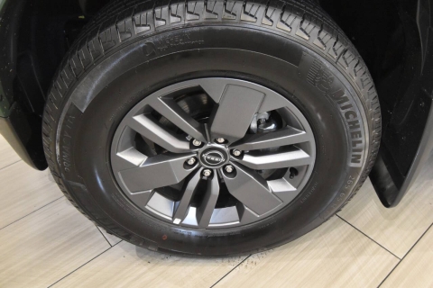 2025 Nissan Frontier SV 4x2 4dr Crew Cab 5 ft. SB