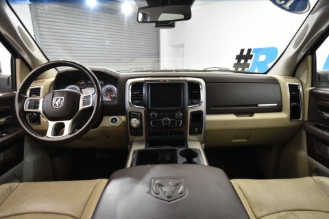 2015 RAM 1500 Laramie 4x4 4dr Crew Cab 5.5 ft. SB Pickup