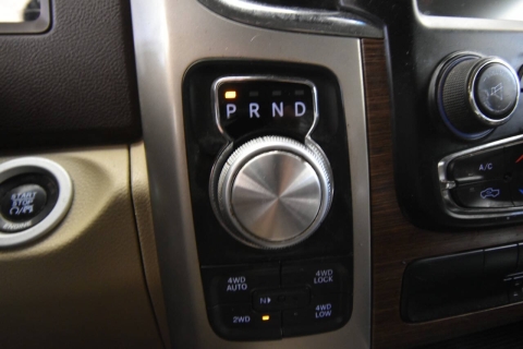 2015 RAM 1500 Laramie 4x4 4dr Crew Cab 5.5 ft. SB Pickup