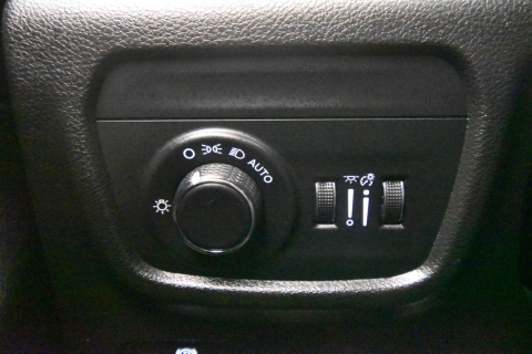 2023 Jeep Grand Cherokee L Altitude 4x4 4dr SUV