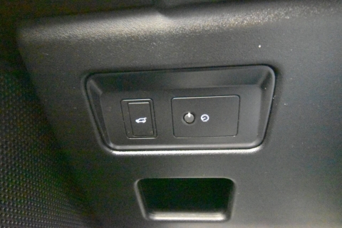 2022 Land Rover Discovery P360 HSE R Dynamic AWD 4dr SUV