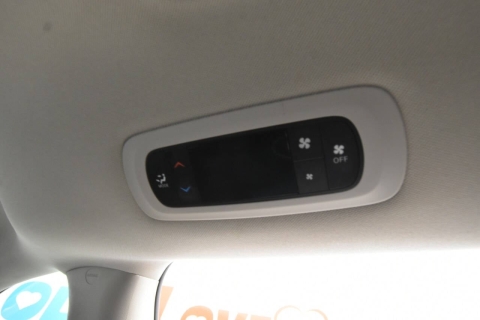 2023 Chrysler Voyager LX 4dr Mini Van