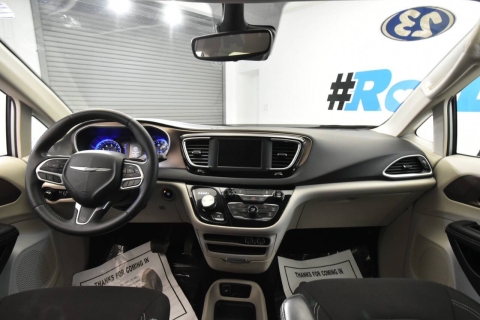 2023 Chrysler Voyager LX 4dr Mini Van