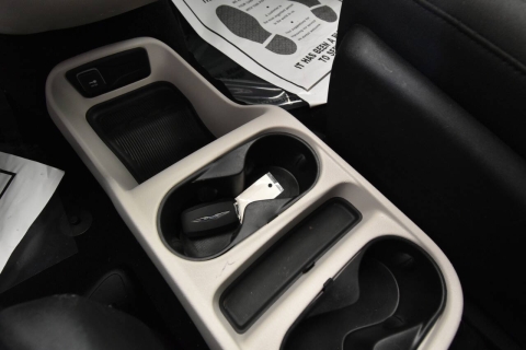 2023 Chrysler Voyager LX 4dr Mini Van