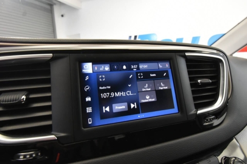 2023 Chrysler Voyager LX 4dr Mini Van