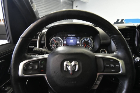 2020 RAM 1500 Laramie 4x4 4dr Crew Cab 6.4 ft. SB Pickup