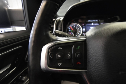 2020 RAM 1500 Laramie 4x4 4dr Crew Cab 6.4 ft. SB Pickup