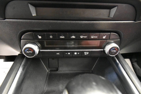 2022 Mazda CX-5 2.5 S Preferred AWD 4dr SUV