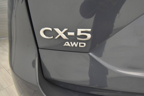 2022 Mazda CX-5 2.5 S Preferred AWD 4dr SUV