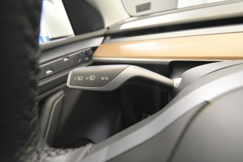 2023 Tesla Model Y Long Range AWD 4dr Crossover