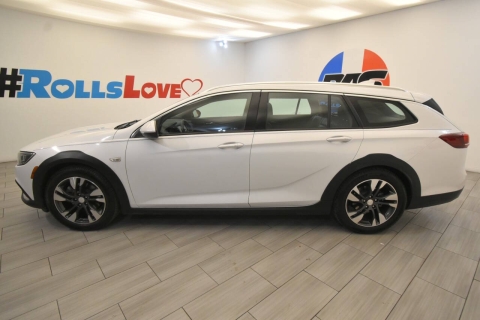 2018 Buick Regal TourX Essence AWD 4dr Wagon