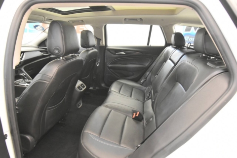 2018 Buick Regal TourX Essence AWD 4dr Wagon