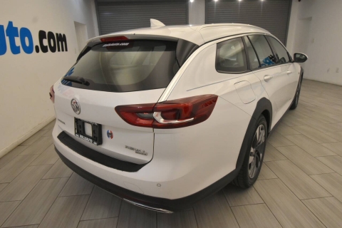 2018 Buick Regal TourX Essence AWD 4dr Wagon