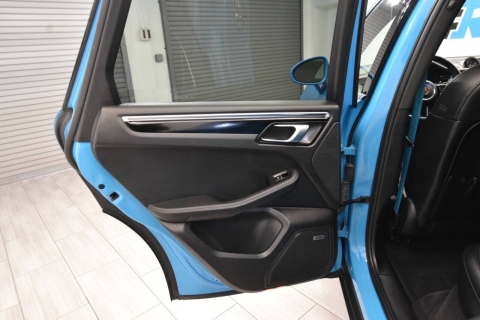 2022 Porsche Macan Base AWD 4dr SUV