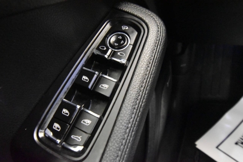 2022 Porsche Macan Base AWD 4dr SUV