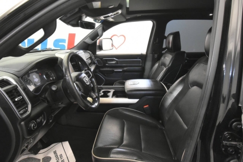 2019 RAM 1500 Laramie 4x4 4dr Crew Cab 5.6 ft. SB Pickup