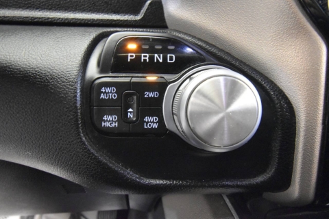 2019 RAM 1500 Laramie 4x4 4dr Crew Cab 5.6 ft. SB Pickup