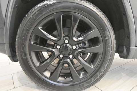 2017 Jeep Grand Cherokee Laredo 4x4 4dr SUV