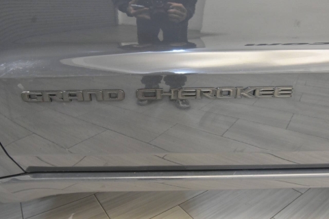 2017 Jeep Grand Cherokee Laredo 4x4 4dr SUV