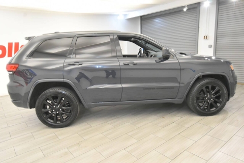 2017 Jeep Grand Cherokee Laredo 4x4 4dr SUV