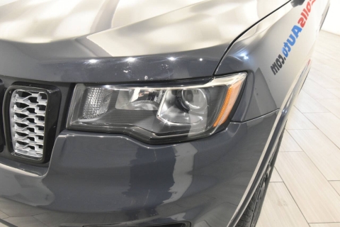 2017 Jeep Grand Cherokee Laredo 4x4 4dr SUV