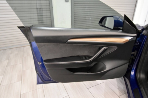 2022 Tesla Model 3 Long Range AWD 4dr Sedan
