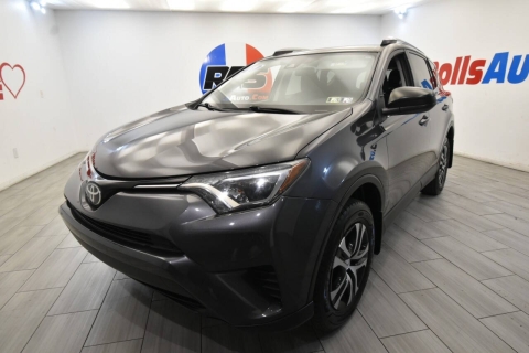 2017 Toyota RAV4 LE AWD 4dr SUV, Gris, Mileage: 62,058