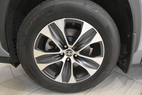 2024 Toyota Highlander XLE AWD 4dr SUV