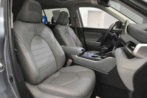 2024 Toyota Highlander XLE AWD 4dr SUV