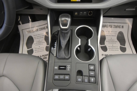 2024 Toyota Highlander XLE AWD 4dr SUV