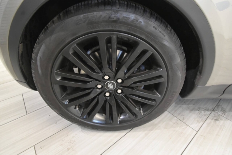 2017 Land Rover Discovery HSE AWD 4dr SUV