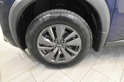2022 Nissan Pathfinder SV 4dr SUV