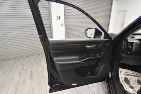 2022 Nissan Pathfinder SV 4dr SUV
