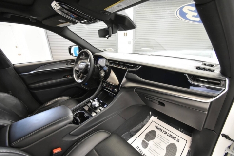 2023 Jeep Grand Cherokee Overland 4xe 4x4 4dr SUV