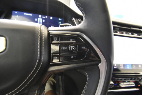 2023 Jeep Grand Cherokee Overland 4xe 4x4 4dr SUV