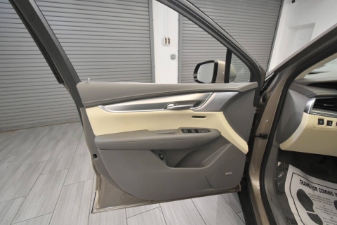 2023 Cadillac XT5 Premium Luxury 4x4 4dr SUV