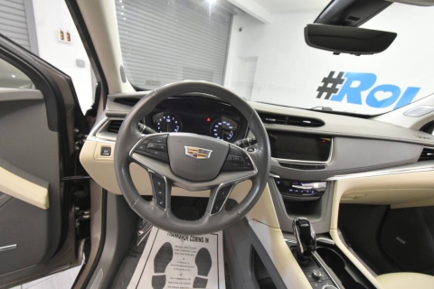 2023 Cadillac XT5 Premium Luxury 4x4 4dr SUV