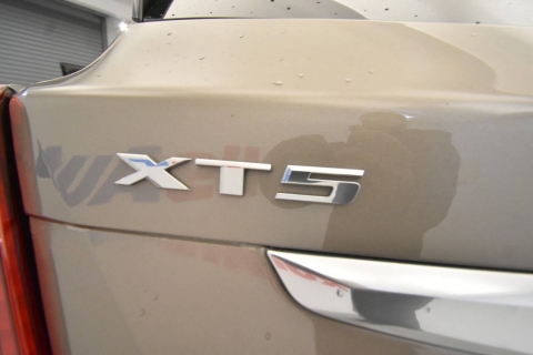 2023 Cadillac XT5 Premium Luxury 4x4 4dr SUV