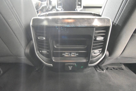 2022 RAM 1500 Big Horn 4x4 4dr Crew Cab 5.6 ft. SB Pickup