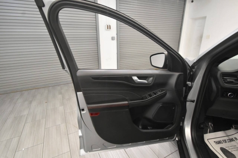 2023 Ford Escape Hybrid ST Line Select AWD 4dr SUV