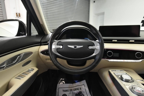 2022 Genesis GV70 2.5T Standard AWD 4dr SUV